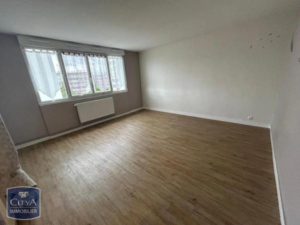Appartement à louer 1 pièce 36m² Saint-Jean-le-Blanc (45650)