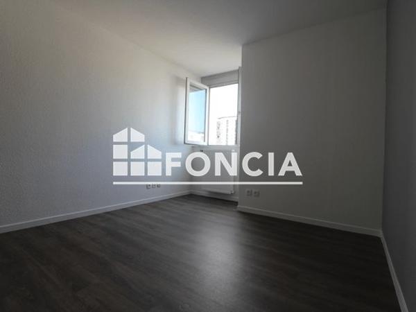 Location Studio 18.02 m² - LE VIGNY Grenoble 38100