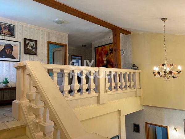 Villa avec piscine et tennis