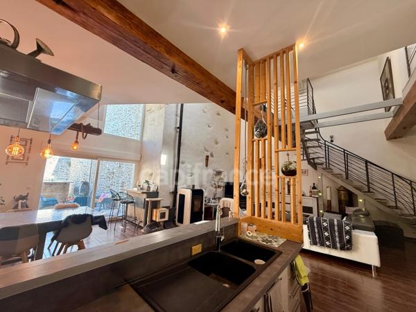 Loft exceptionnel 170m2 habitables 4 chambres, 1 garage et jardin à 20km de Carcassonne