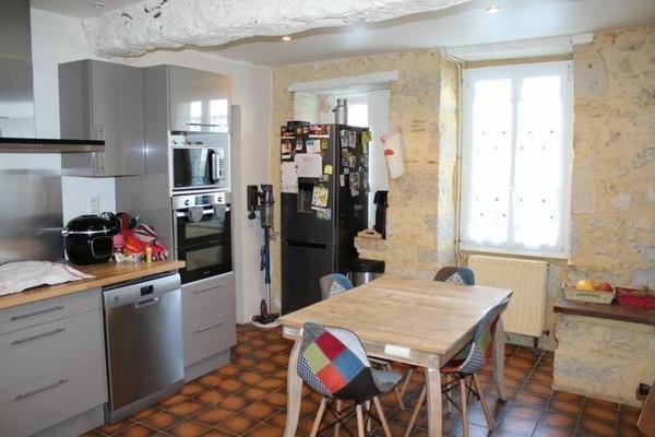 Maison à vendre    5 pièces •  Castelnau-d'Arbieu