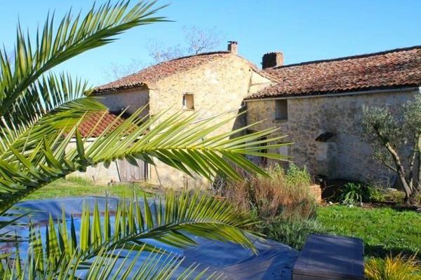 Maison à vendre    5 pièces •  Castelnau-d'Arbieu