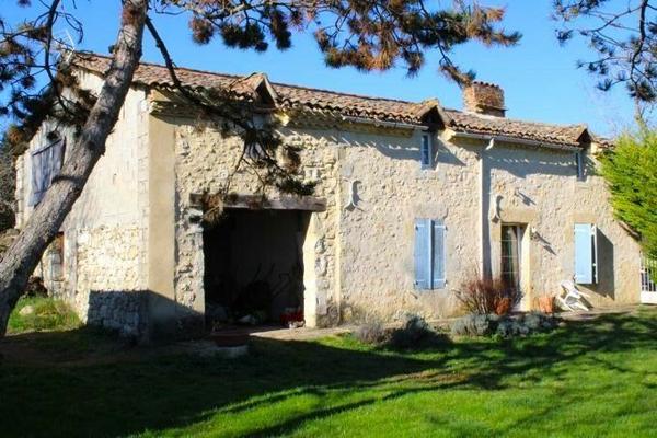 Maison à vendre    5 pièces •  Castelnau-d'Arbieu