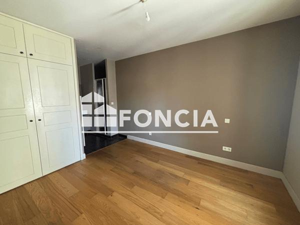 Location Appartement 2 pièces 48.2 m² - 4 RUE NIQUET Narbonne 11100