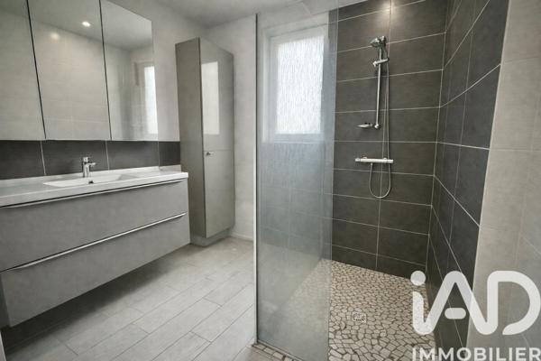 Maison à vendre 6 pièces 95 m² La Rochefoucauld-en-Angoumois