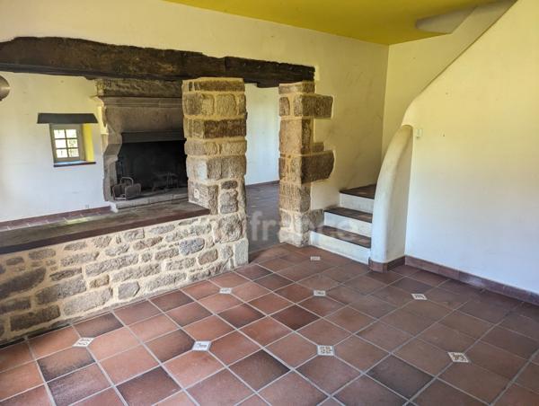 A VENDRE Locronan propriété, maison de maître et maison de garde