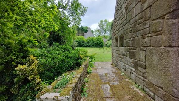 A VENDRE Locronan propriété, maison de maître et maison de garde
