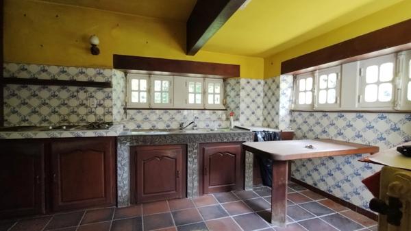 A VENDRE Locronan propriété, maison de maître et maison de garde
