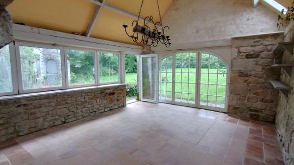 A VENDRE Locronan propriété, maison de maître et maison de garde