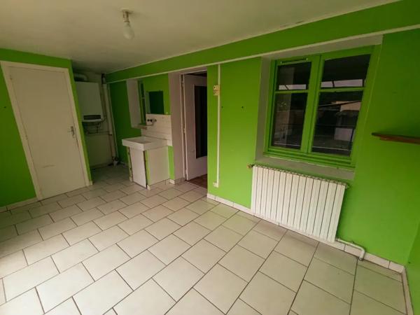 Maison de village, terrain
