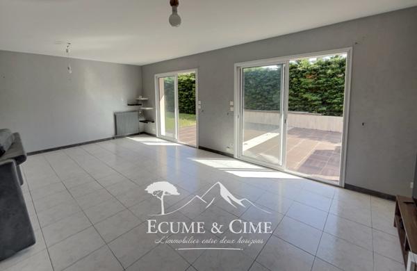 Maison avec piscine au calme