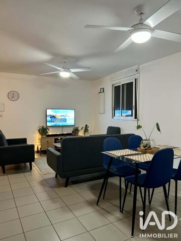 Location appartement 2 pièces 50 m² Saint-Pierre