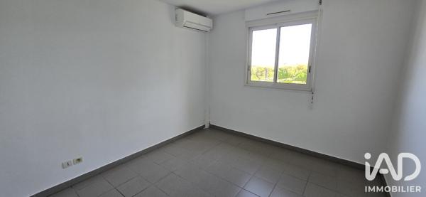 Location appartement 2 pièces 50 m² Saint-Pierre