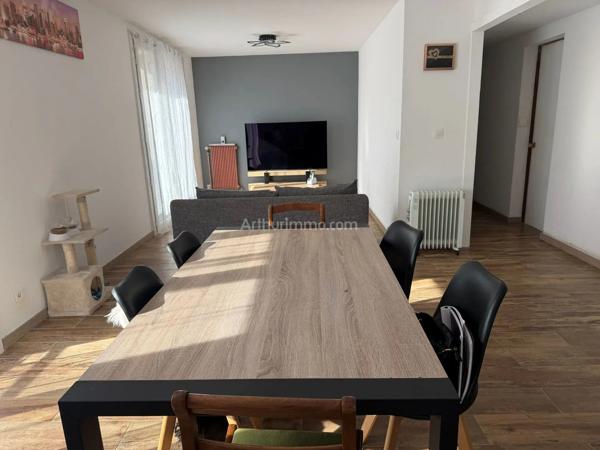 Vente                                                      Appartement
                        
                     4 pièces                      92 m2                     à Digne-les-Bains