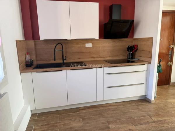 Vente                                                      Appartement
                        
                     4 pièces                      92 m2                     à Digne-les-Bains