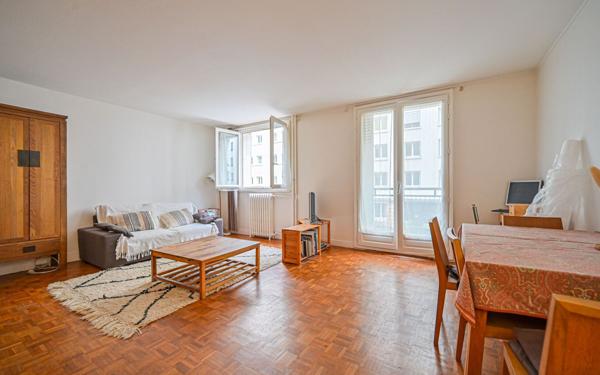 Appartement à vendre    3 pièces • 63,23 m2 Paris 12