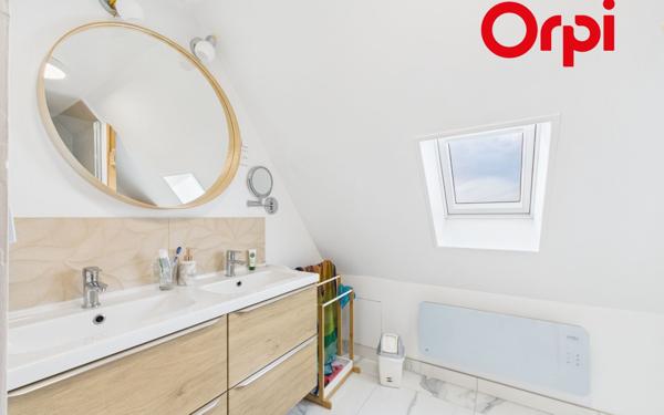 Maison à vendre    5 pièces •  Bernay