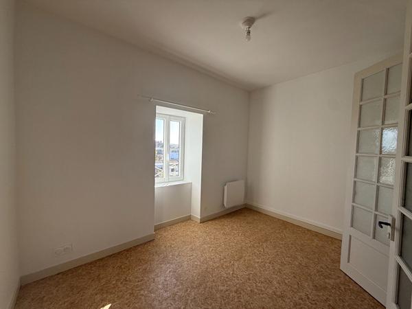 Appartement La Roche Sur Yon 5 pièce(s) 105.38 m2