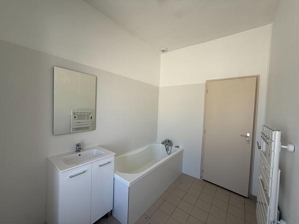 Appartement La Roche Sur Yon 5 pièce(s) 105.38 m2