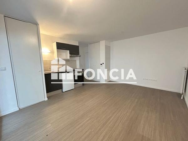 Location Appartement 2 pièces 40.3 m² - 2 RUE DES PLATANES Rouen 76100