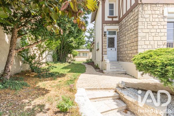 Maison à vendre 5 pièces 79 m² Mantes-la-Jolie
