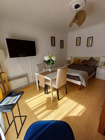 Location de vacances                                                      Appartement
                        
                     1 pièces                      20 m2                     à Bagnoles-de-l'Orne-Normandie