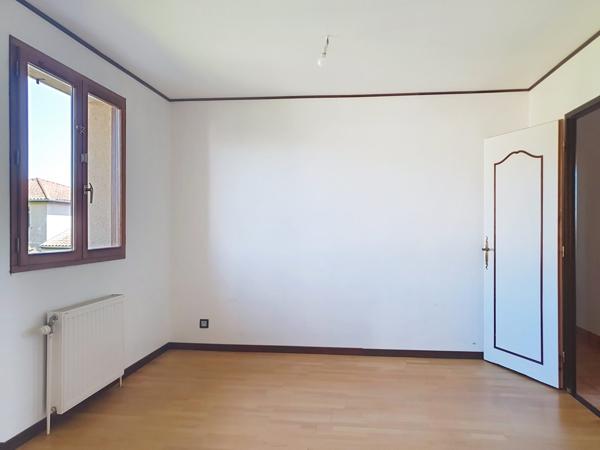 À vendre - Maison ancienne, 4 pièces située à Charvieu-Chavagneux (38230)