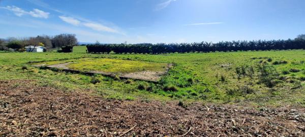 parcelle de terrain avec partie constructible