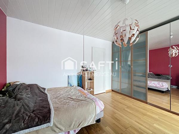 À VENDRE - Maison de plain pied familiale avec piscine