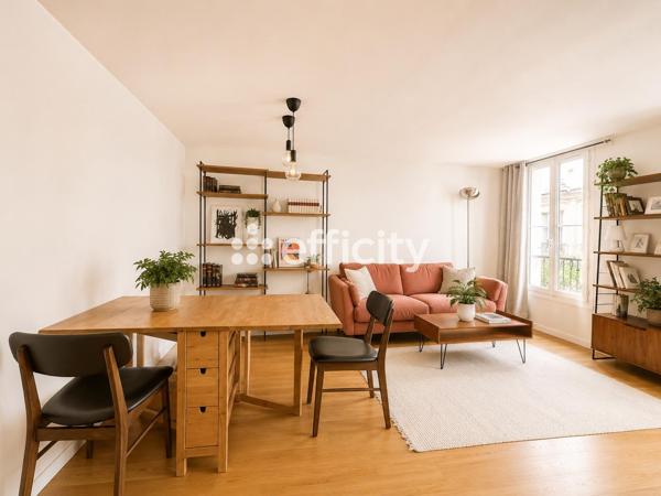 Appartement
         2 pièces
        - 43 m² Exclusivité 425 000 € *