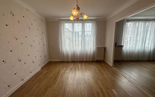 Appartement à vendre    3 pièces • 83,83 m2 Lisieux