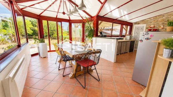 UNE PROPRIÉTÉ RARE ENTRE NATURE ET PROXIMITÉ DU BOURG