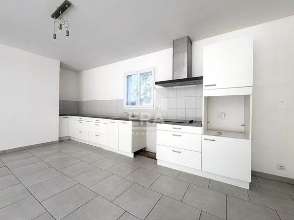 Maison 5 pièces (CHATEAUNEUF-SUR-CHARENTE) plein pied