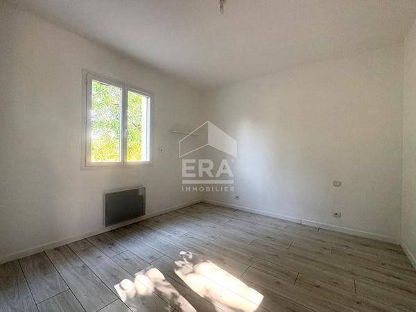 Maison 5 pièces (CHATEAUNEUF-SUR-CHARENTE) plein pied