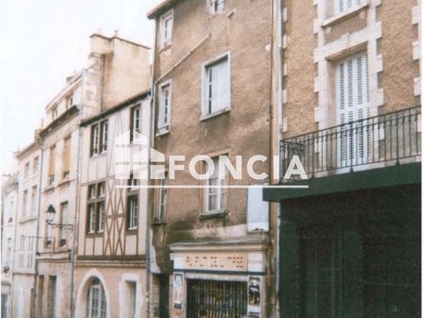 Location Appartement 2 pièces 29.97 m² - 59 GRAND RUE Poitiers 86000