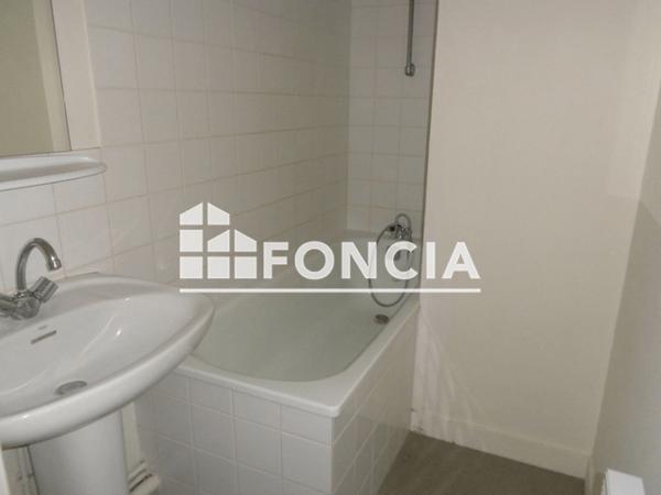 Location Appartement 2 pièces 29.97 m² - 59 GRAND RUE Poitiers 86000
