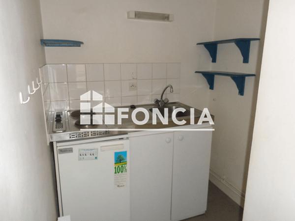 Location Appartement 2 pièces 29.97 m² - 59 GRAND RUE Poitiers 86000