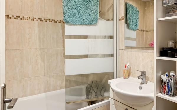 Appartement à vendre    3 pièces • 42 m2 Bondy