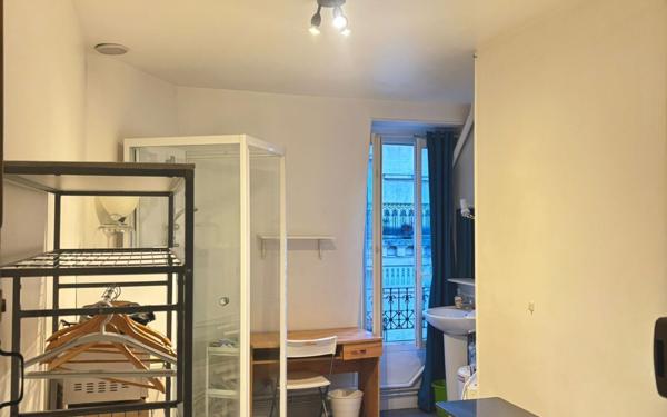 Appartement à vendre    1 pièce • 11 m2 Paris 6