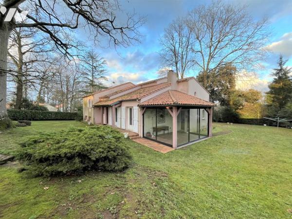 Basse Goulaine centre bourg, au calme, maison 184 m² sur parcelle de 2524 m²