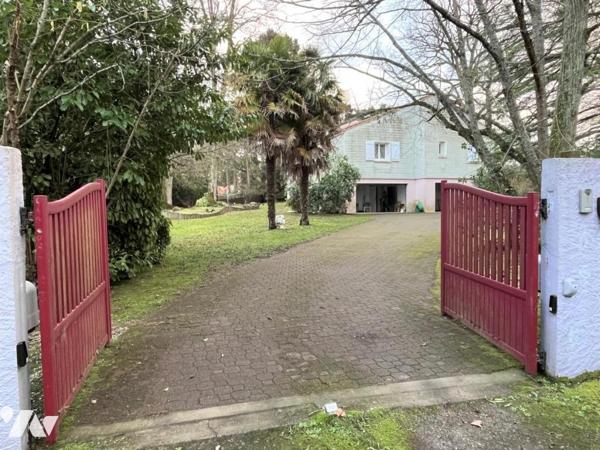 Basse Goulaine centre bourg, au calme, maison 184 m² sur parcelle de 2524 m²