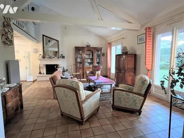 Basse Goulaine centre bourg, au calme, maison 184 m² sur parcelle de 2524 m²