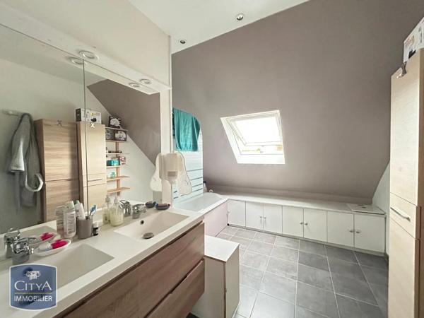 Maison à louer 4 pièces 109.6m² Fleury-les-Aubrais (45400)
