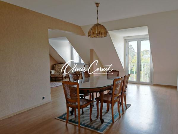 T4 au dernier étage avec ascenseur en centre-ville