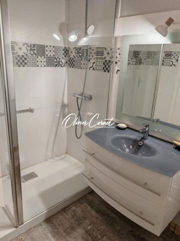 T4 au dernier étage avec ascenseur en centre-ville