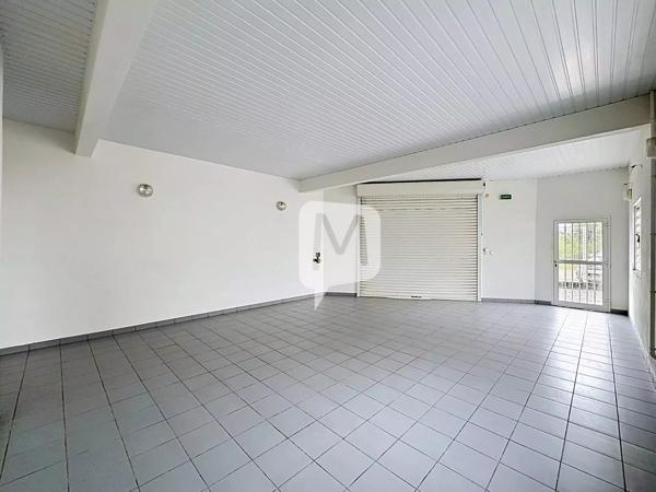 Dpt (Guyane) , à louer CAYENNE bureau de 60 m² au rez-de-chaussée