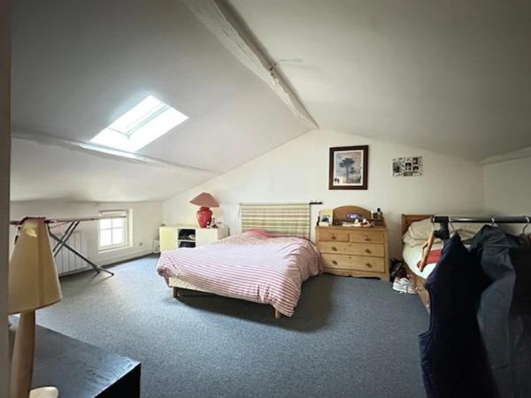 Appartement T2 vendu loué immeuble Haussmanien ANGOULEME (16)