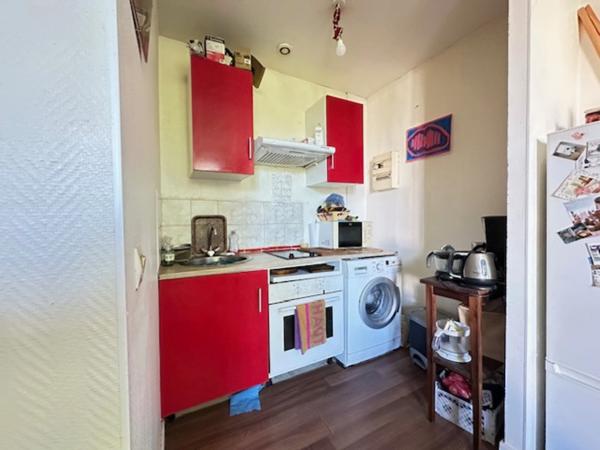 Appartement T2 vendu loué immeuble Haussmanien ANGOULEME (16)