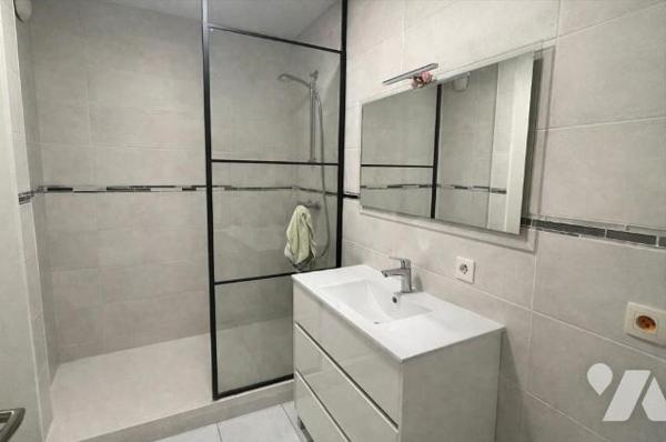 À VENDRE – Charmant T2 avec extérieur et garage – Vannes / Tohannic