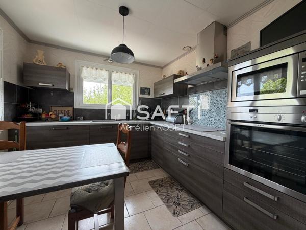 Maison sur sous sol intégral, 3 chambres.